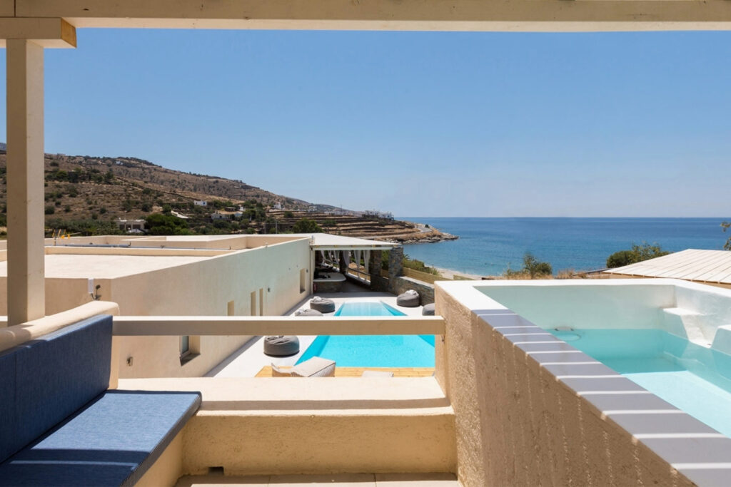superior with plunge pool