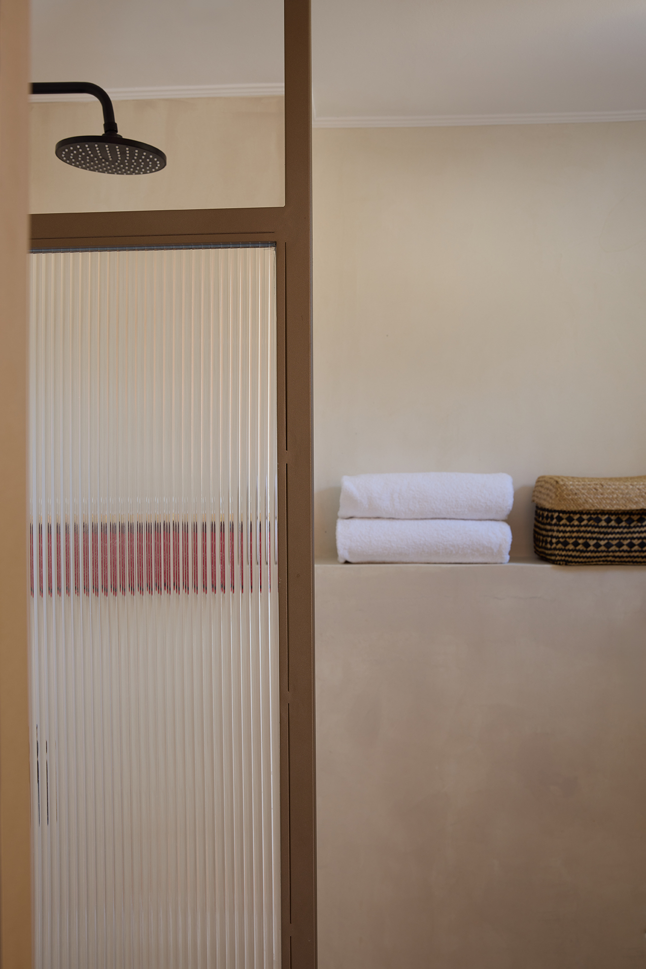 Golden Milos Domotel-9177