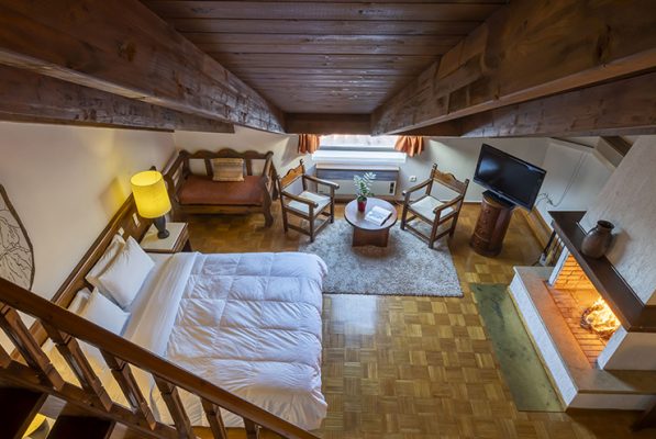 _0128_Domotel Anemolia – mini chalet style suiteDSC03193-HDR _0128_Domotel Anemolia - mini chalet style suiteDSC03193-HDR